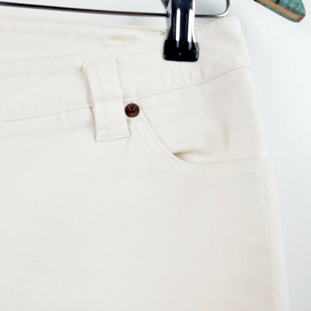 Louie Women's White Straight Leg Jeans Mid Rise Size 4 EUC - Picture 6 of 10